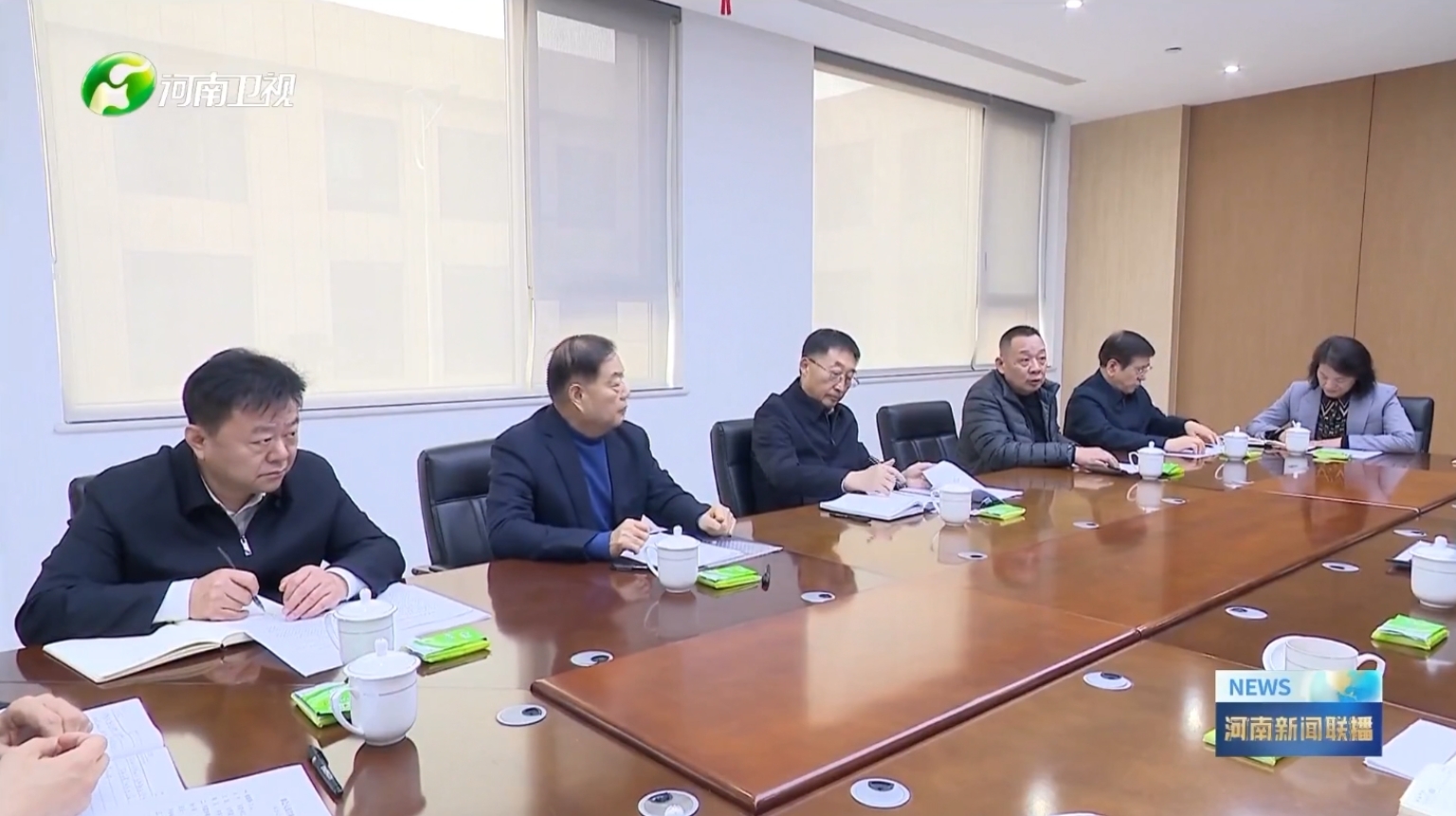 河南卫视新闻联播报道奇异果（中国）QIYIGUO官方网站集团党委书记、创始人楚金甫参加省委书记刘宁在许昌召开的民营企业座谈会